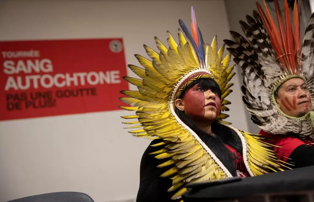 Forêts : le rôle clé des tribus | Célia Xakriabá (à gauche) et Kreta Kaygang assistent à une conférence de presse le 12 novembre 2019 à Paris. Thomas Samson/AFP | Françoise Blind-Kempinski - Directrice éditoriale et réalisatrice (journaliste Les Echos)