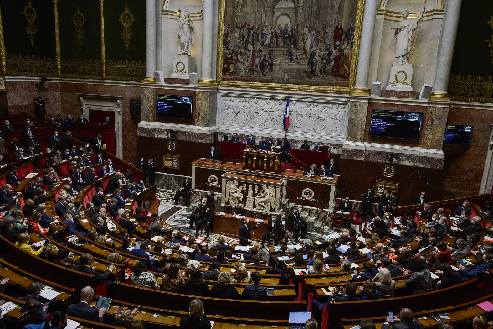 Bertrand Piccard: «Les députés doivent pousser les solutions vertes déjà existantes» | Bertrand Piccard veut donner aux 577 députés de l'Assemblée nationale tous les moyens de mettre en œuvre la révolution écologique qui s'impose, et aucune excuse pour ne pas la faire . Crédit Isa Harsin/SIPA | Françoise Blind-Kempinski - Directrice éditoriale et réalisatrice (journaliste Les Echos)