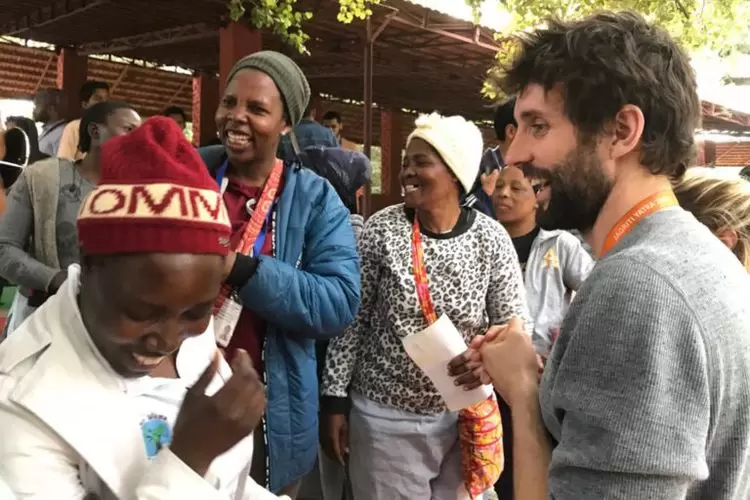 Mon lumineux voyage à bord du JagritiYatra : le départ (3/4) | Fou rire avec les « solar mamas » africaines. | Françoise Blind-Kempinski - Directrice éditoriale et réalisatrice (journaliste Les Echos)