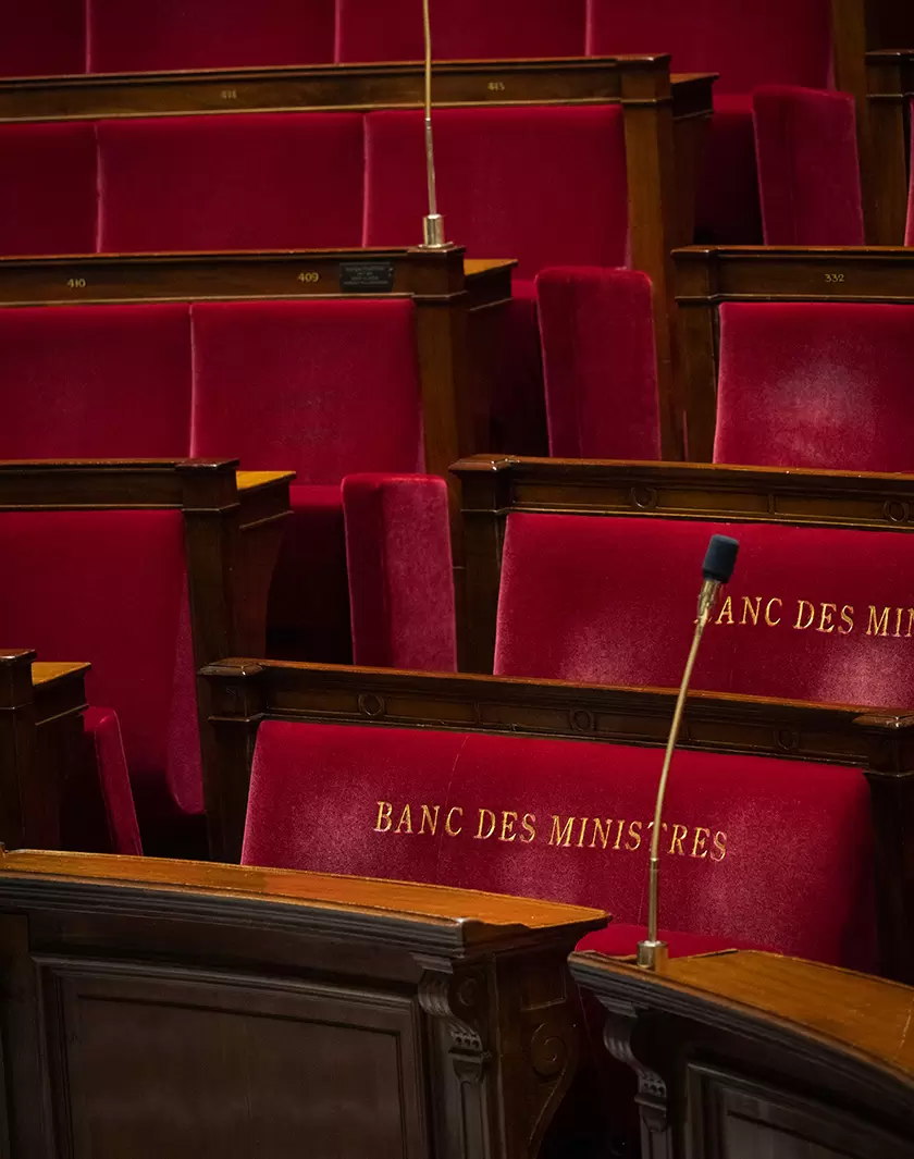 Ministres, fonctionnaires, députés… la formation à l’écologie pour tous | L'Assemblée Nationale. (Eric TSCHAEN/REA) | Françoise Blind-Kempinski - Directrice éditoriale et réalisatrice (journaliste Les Echos)