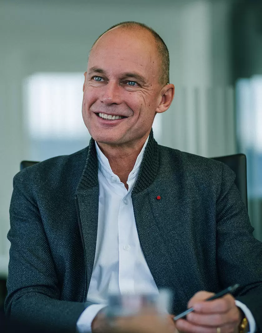 Bertrand Piccard : «On n’arrivera à rien en opposant un nouveau monde à un ancien monde» | Bertrand Piccard. (Philip Böhlen/Solar Impulse) | Françoise Blind-Kempinski - Directrice éditoriale et réalisatrice (journaliste Les Echos)