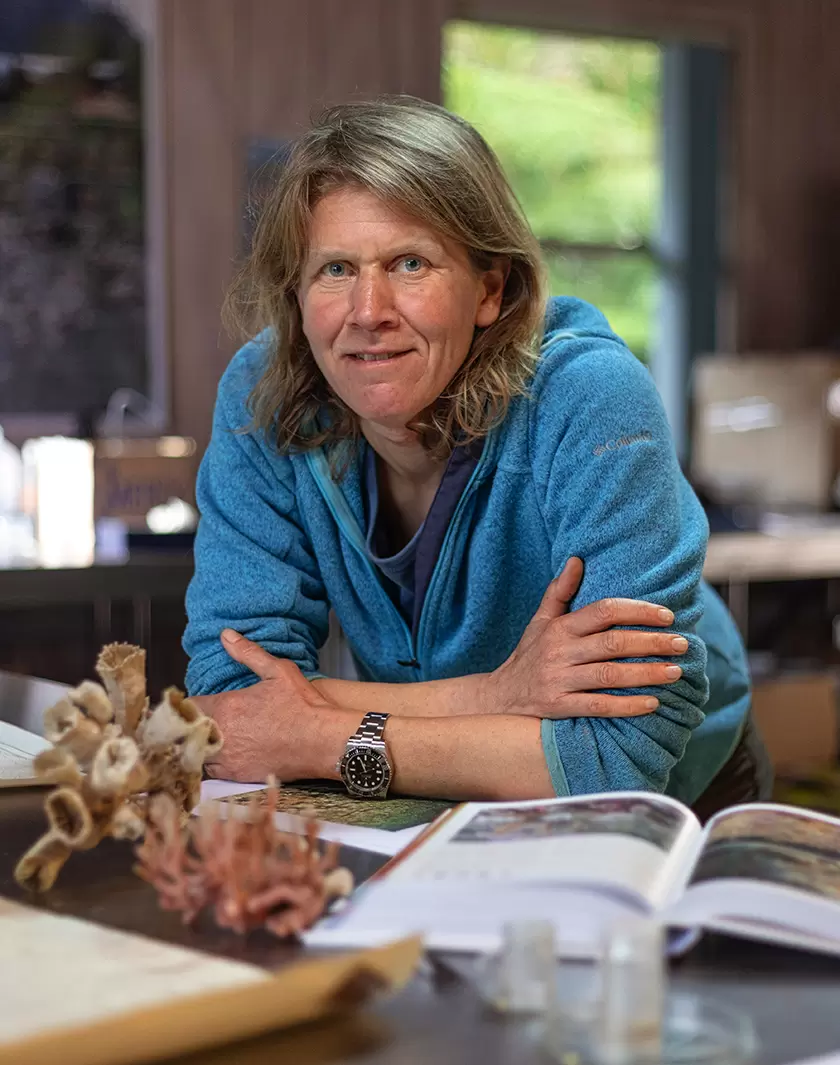 Vreni Häussermann, une vie au service de la biodiversité patagonienne | Vreni Häussermann a remporté un Rolex Award for Enterprise en 2016 pour son projet de découverte et de protection de la vie marine unique de la Patagonie chilienne. (Jeremias Thomas/Rolex) | Françoise Blind-Kempinski - Directrice éditoriale et réalisatrice (journaliste Les Echos)